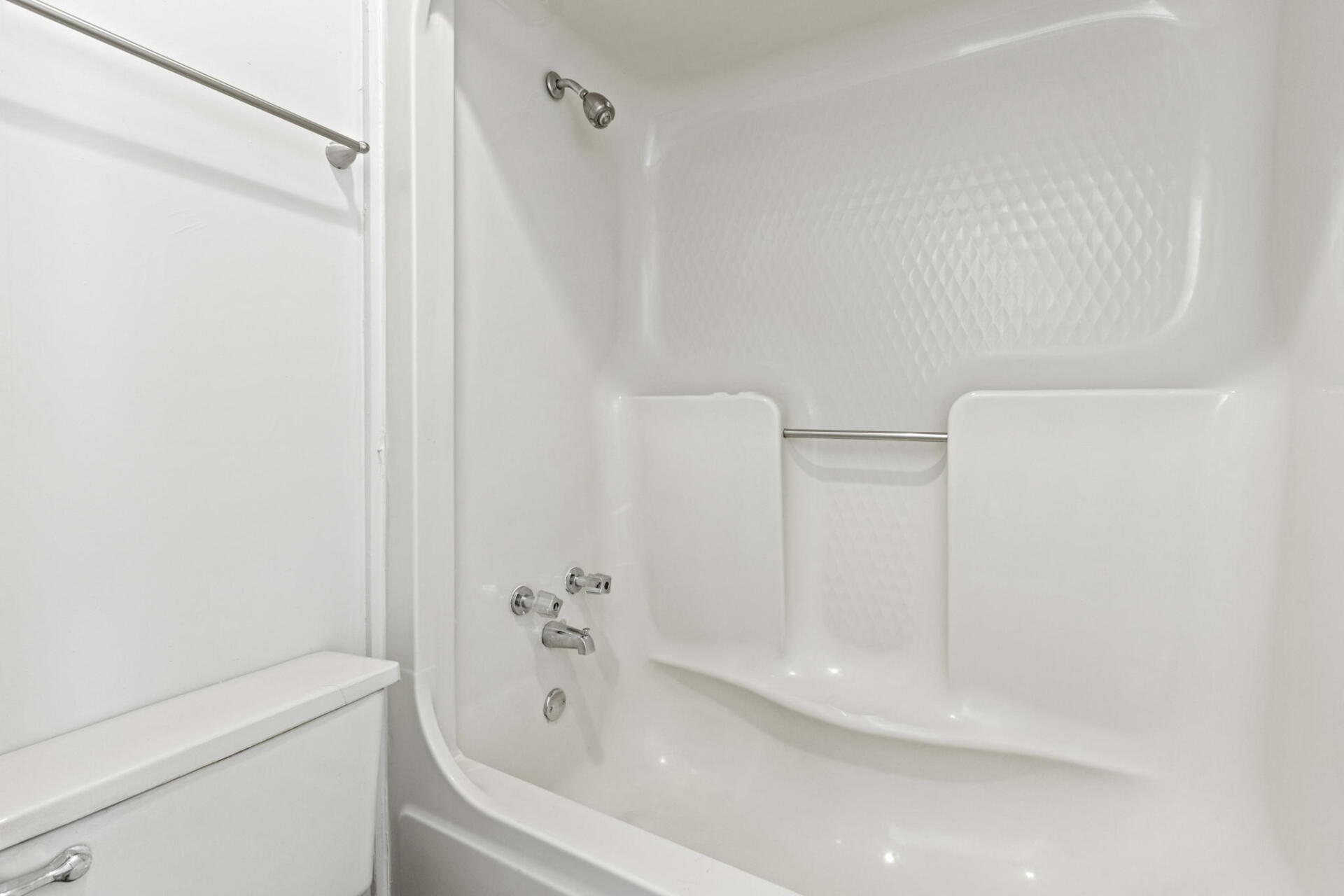 Hampton Harbor Bathroom