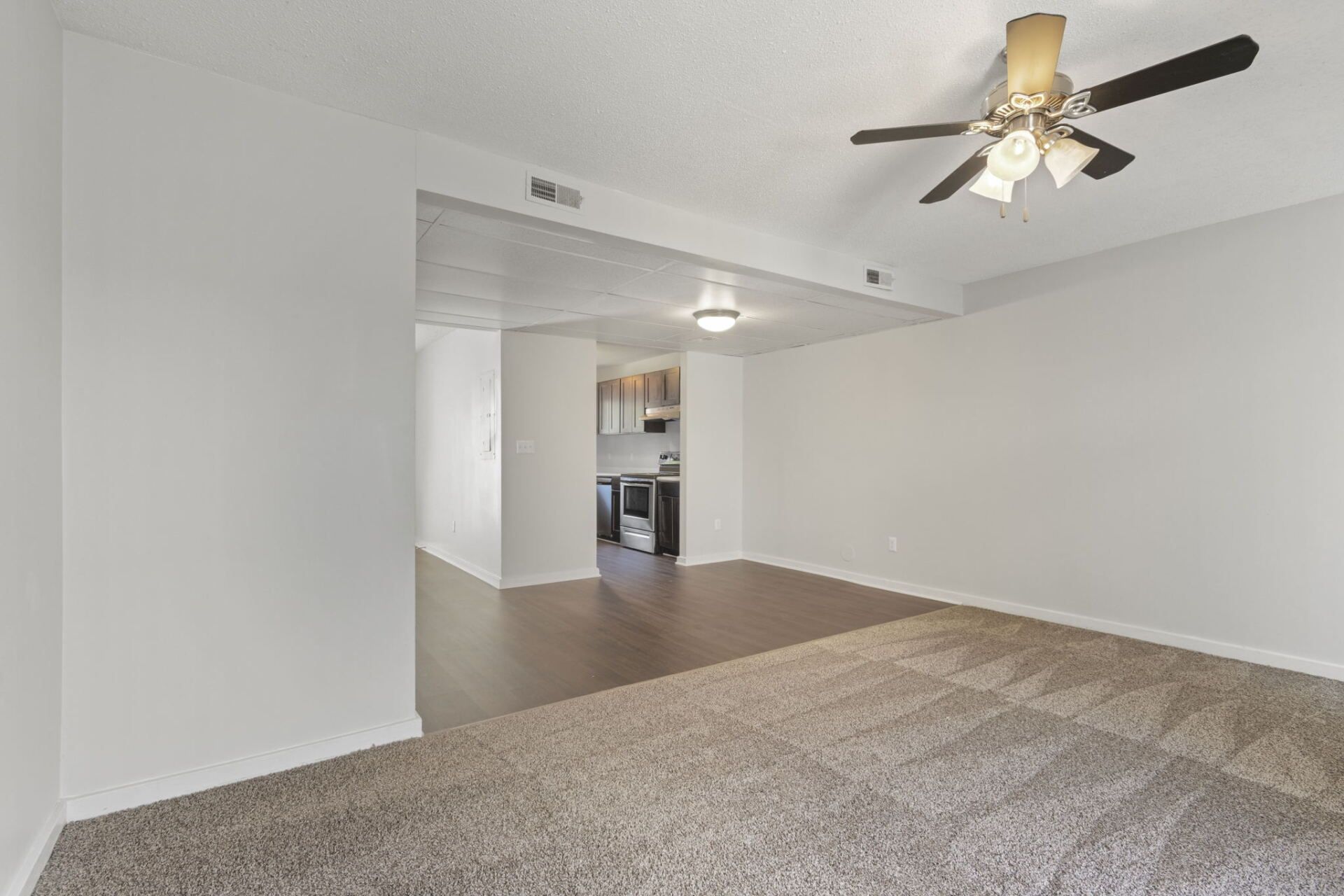Hampton Harbor Living Room, Dining