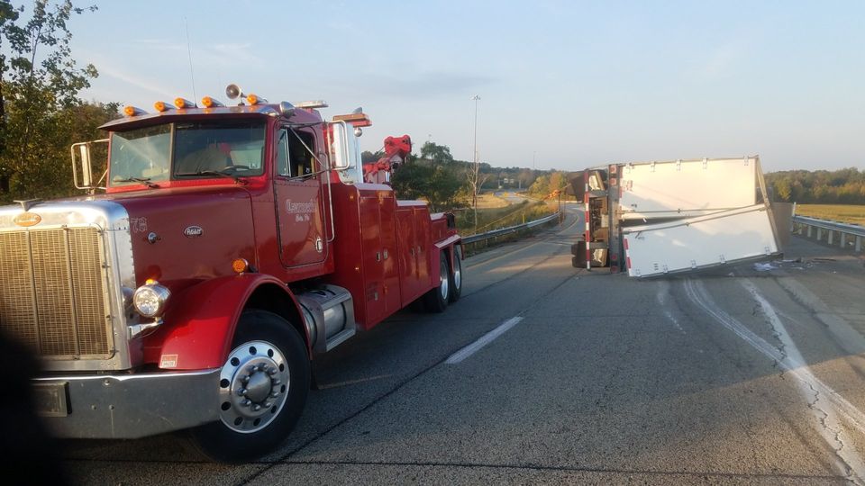 Semi-Trucks — Stranded Truck on High Way in Erie, PA