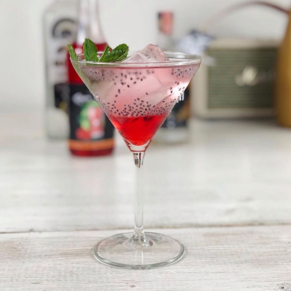 Sayah spekkoeklikeur cocktail met rozenstroop