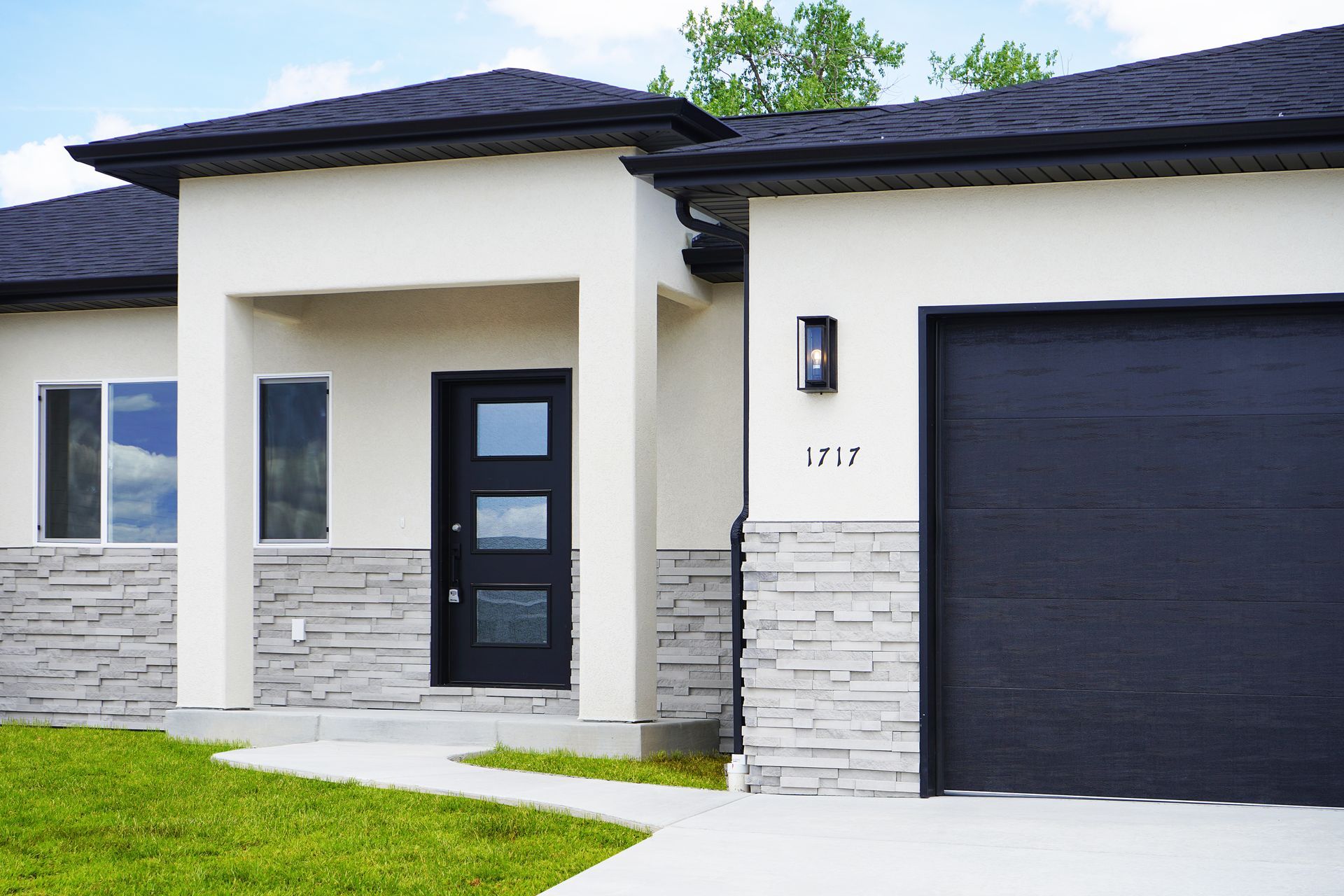 Sandoval Construction Home Exterior Photo