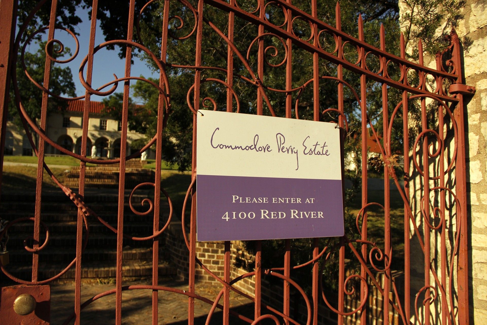 Commadore Perry Estate