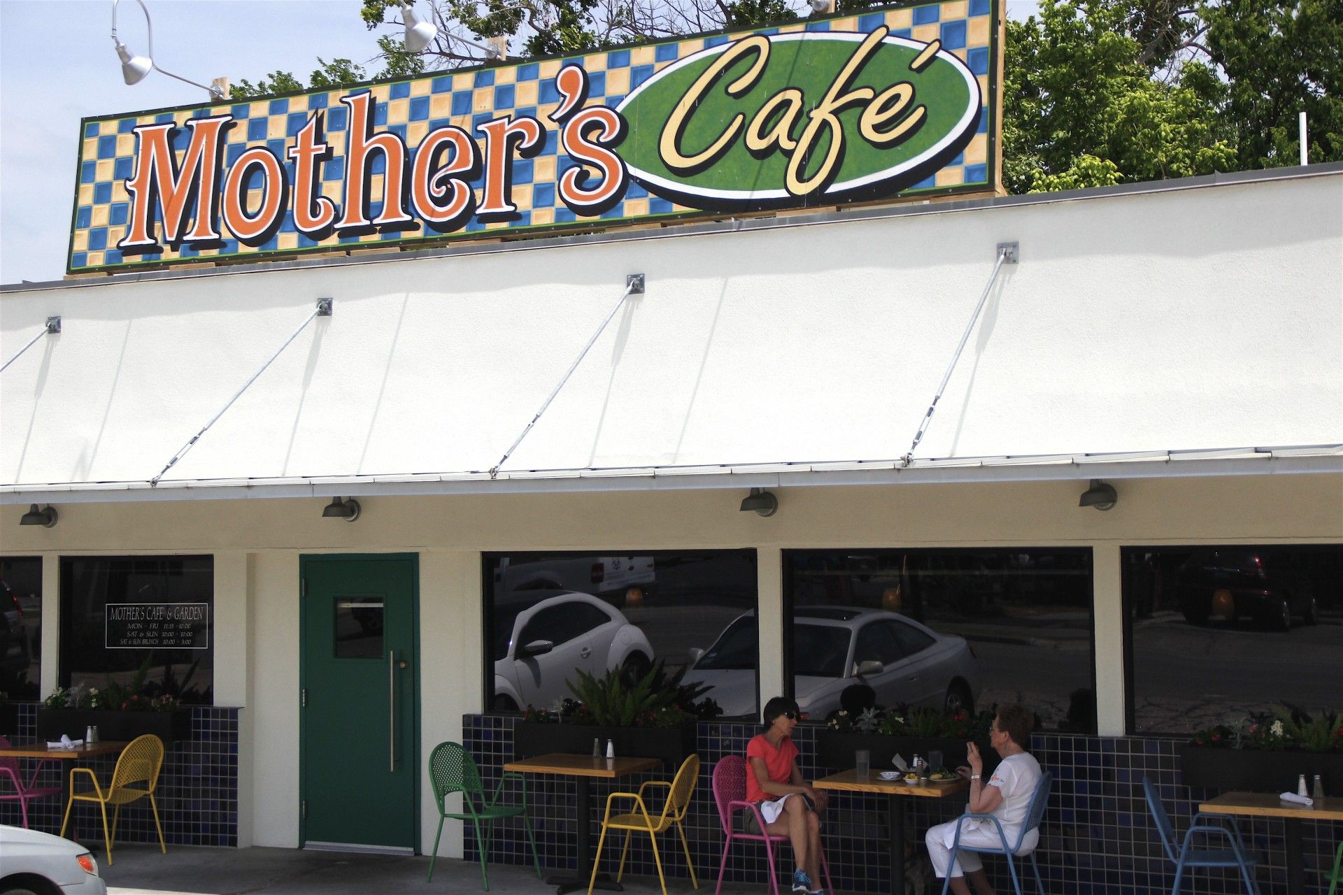 Mother's Cafe