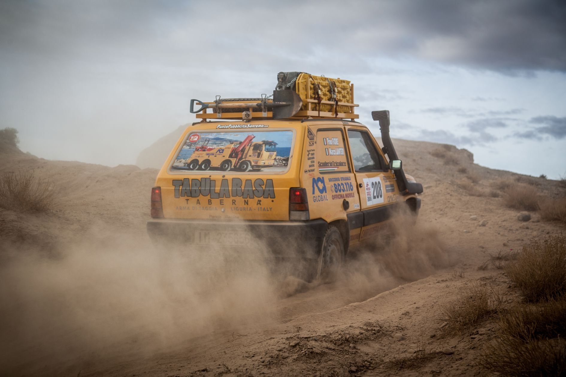equipaggiamenti per auto sportive