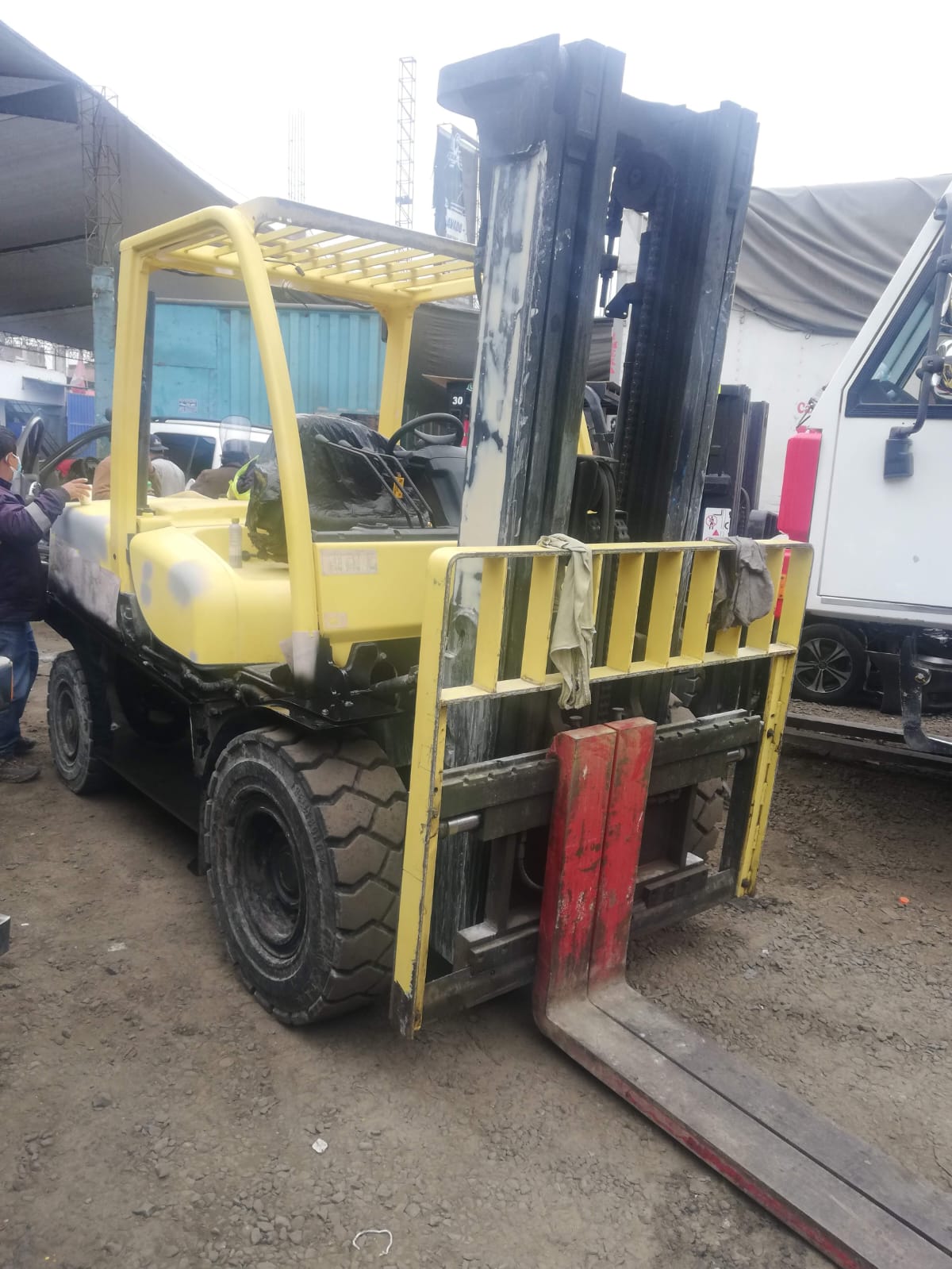 Montacargas y grúas Álvaro