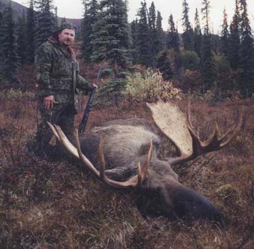 Yukon Moose hunting outfitter, Alaska Moose hunt, Alaska Moose hunting guide