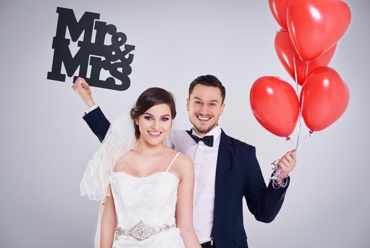 5 Creative Ways to Use Photo Booth Photos After the Wedding