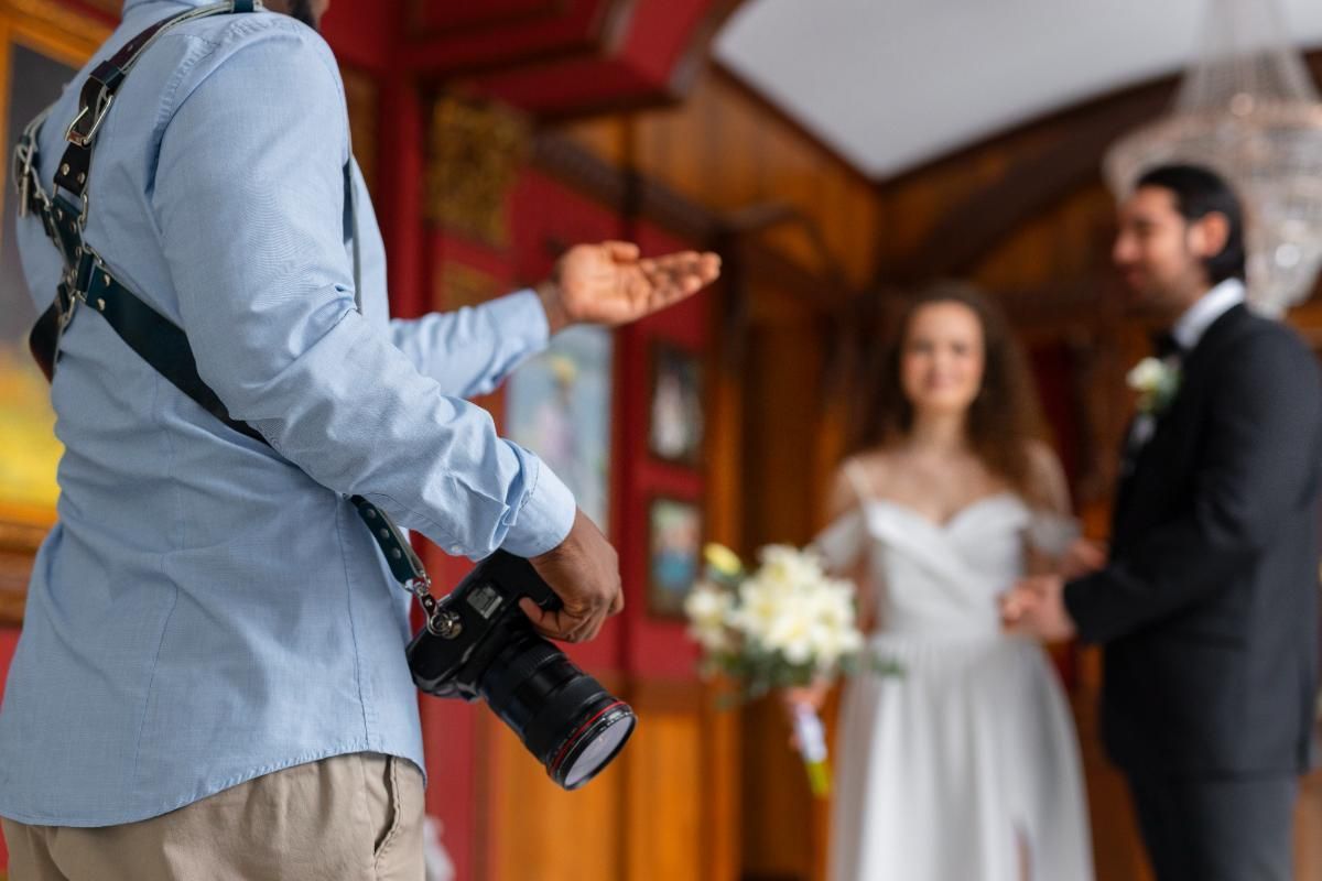5 Mistakes to Avoid When Renting a Wedding Photo Booth