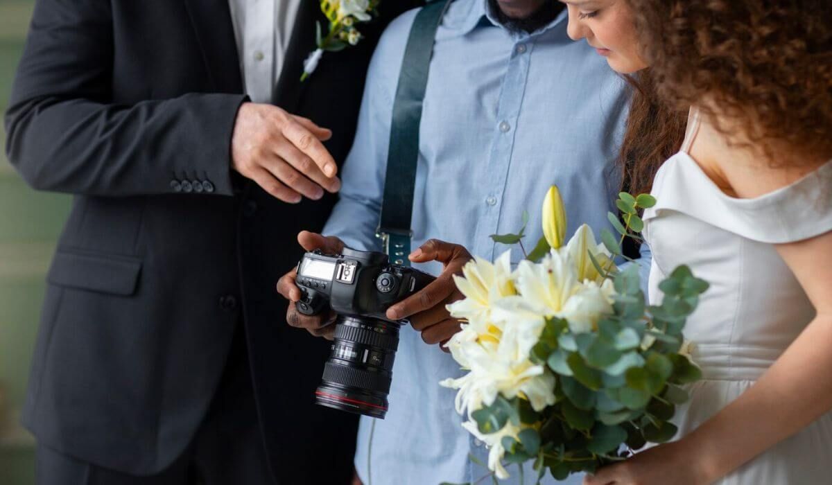 DSLR vs mirrorless for weddings