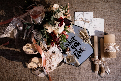 Fall Wedding Themes
