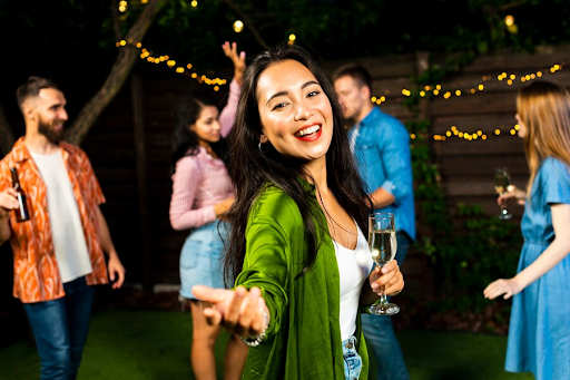 Entertainment and Activities at Outdoor Parties
