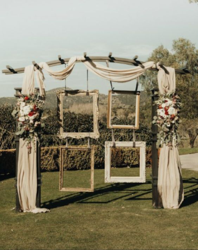 Easy Diy Rustic Photo Booth Diy Christmas Photography Backdrops Diy
