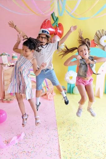 DIY Photo Booth Props for Kids’ Parties: Easy & Fun Ideas!