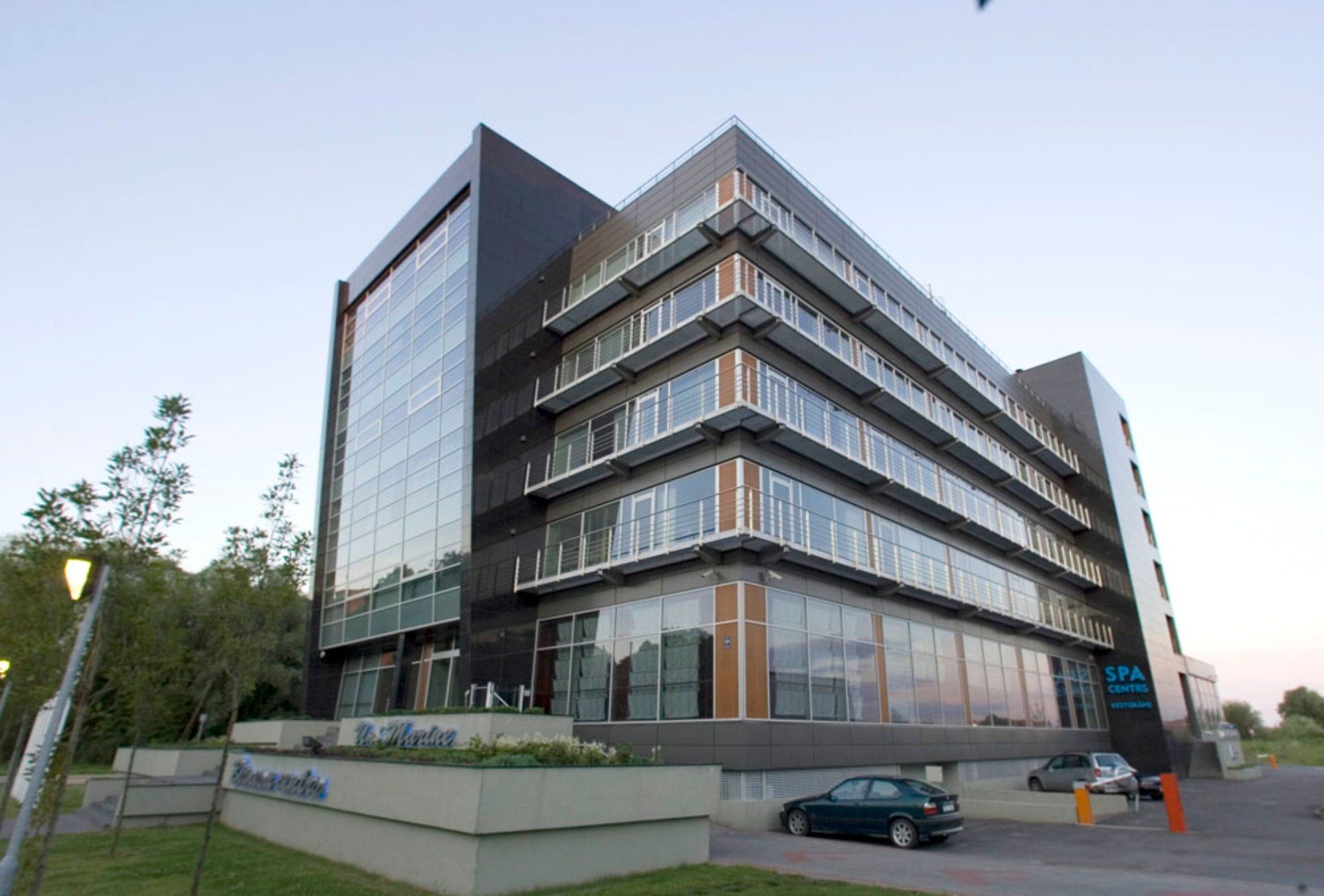 Biroju ēka, Duntes ielā 17 - Projektēšana, būvniecība - 01