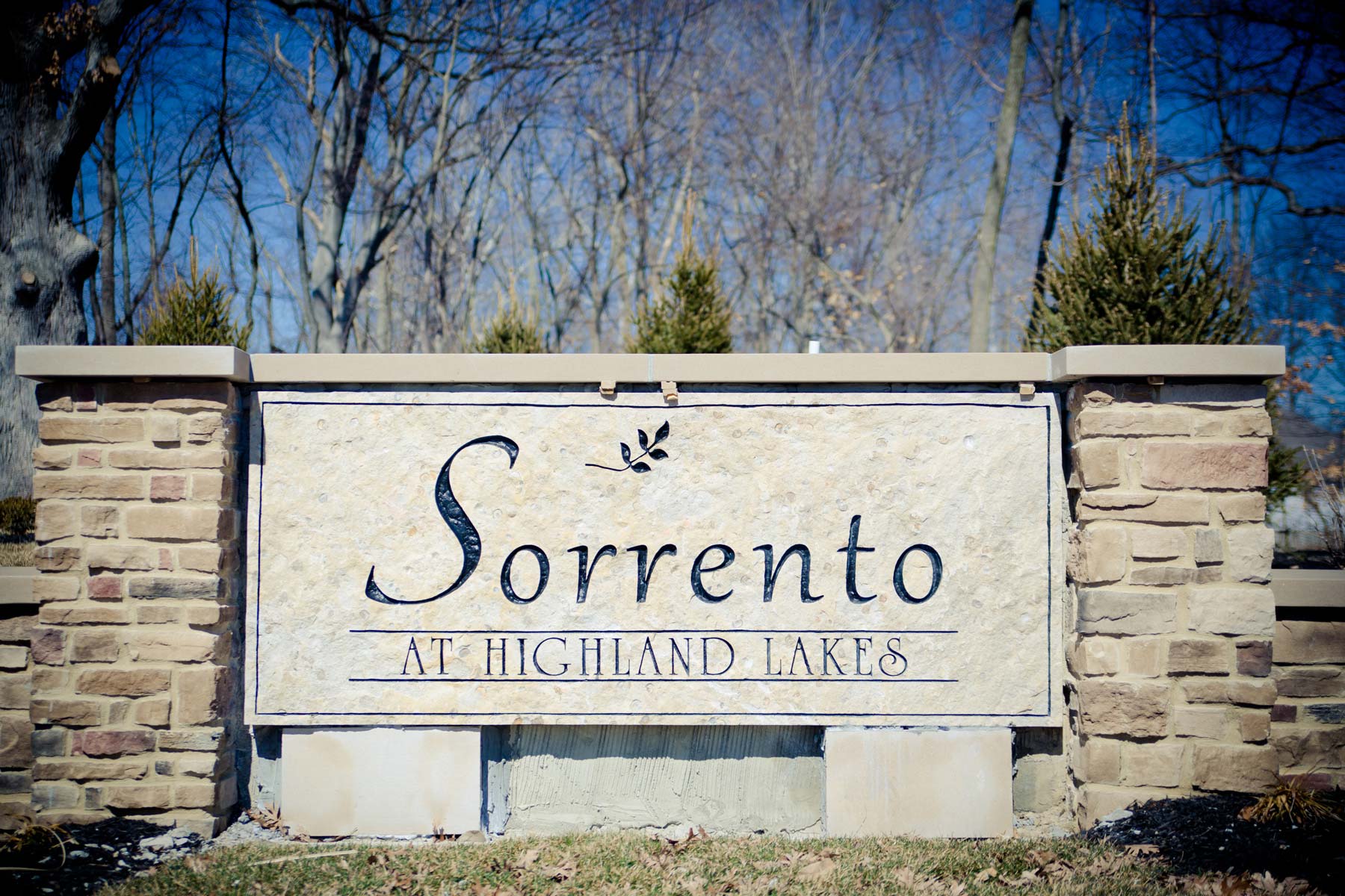 Memorials — Granite Cemetery Monument in Columbus, Oh