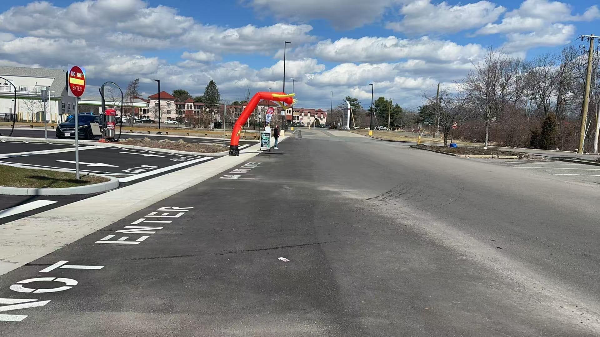 A street with a sign that says not enter on it