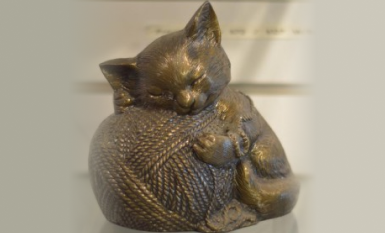 Keepsakes, Urns & Caskets