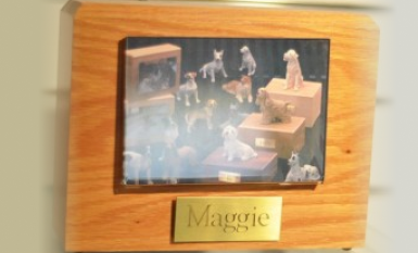 Keepsakes, Urns & Caskets