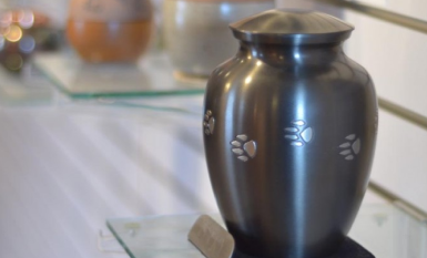 Keepsakes, Urns & Caskets
