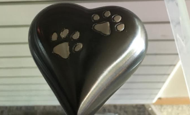 Keepsakes, Urns & Caskets