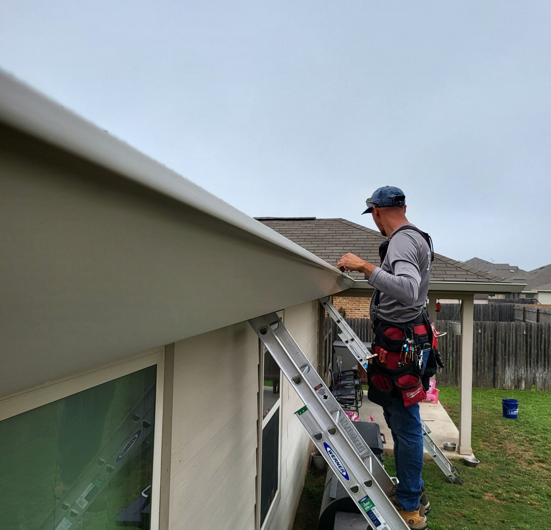 clean gutter after rain gutter service in san marcos tx