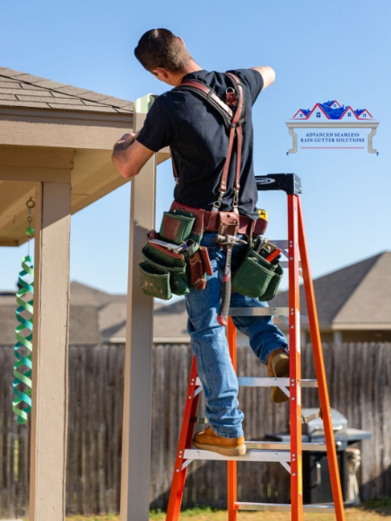 rain gutter installer from Advanced Seamless Rain Gutter Soutions on a seamless rain gutter installation on a one story home