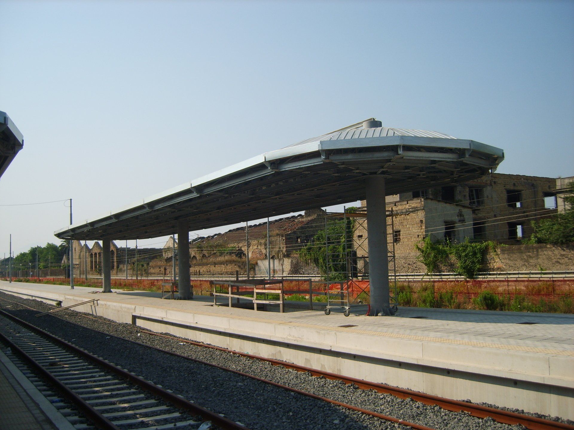 pensilina in una stazione