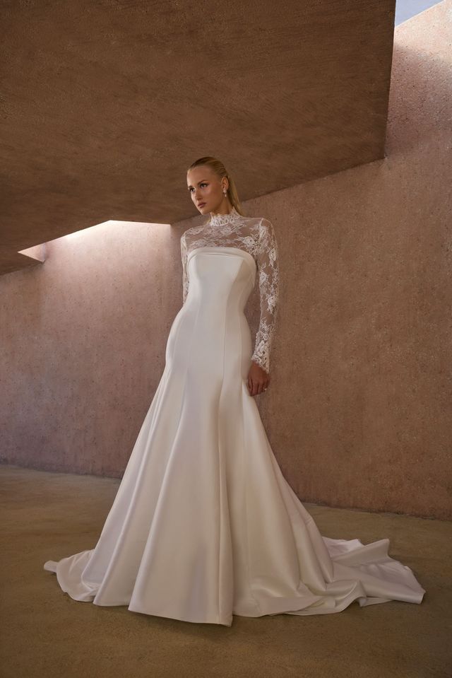 Olivia Culpo Wedding Dress: Tradition Meets Style