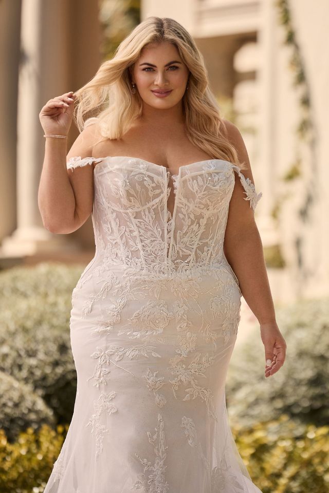 chinese dress ladies AmazingOff The Shoulder Long Sleevess Lace Princess Plus Size Wedding Dress main image 0