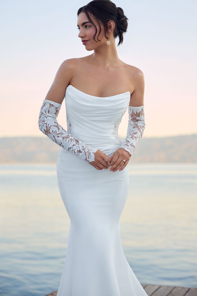 Crepe Wedding Dress with Gauntlet Sleeves | Style Y3180