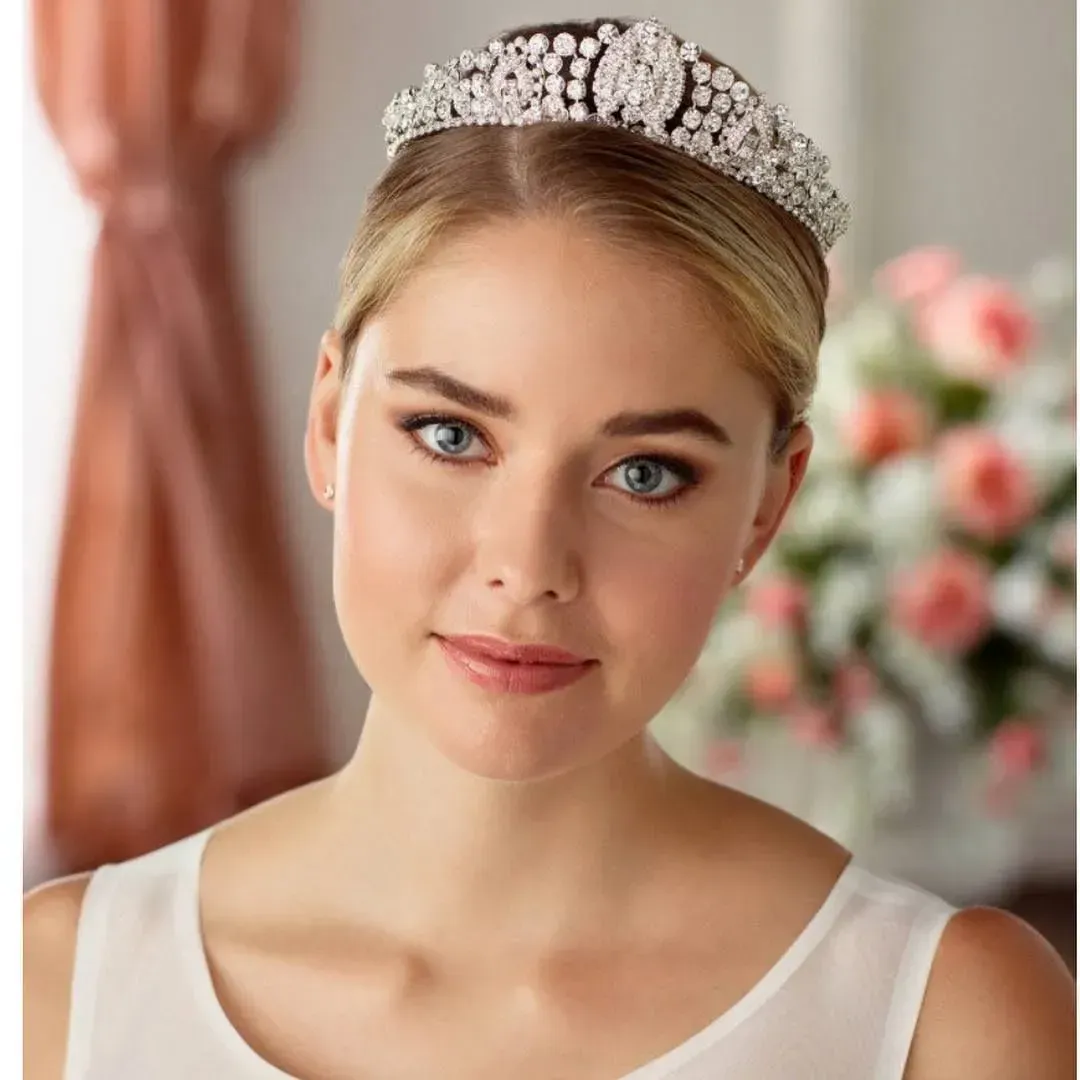 Bridal Veils, Headpieces and Bridal Jewelry at Fifi's Bridal Elmhurst