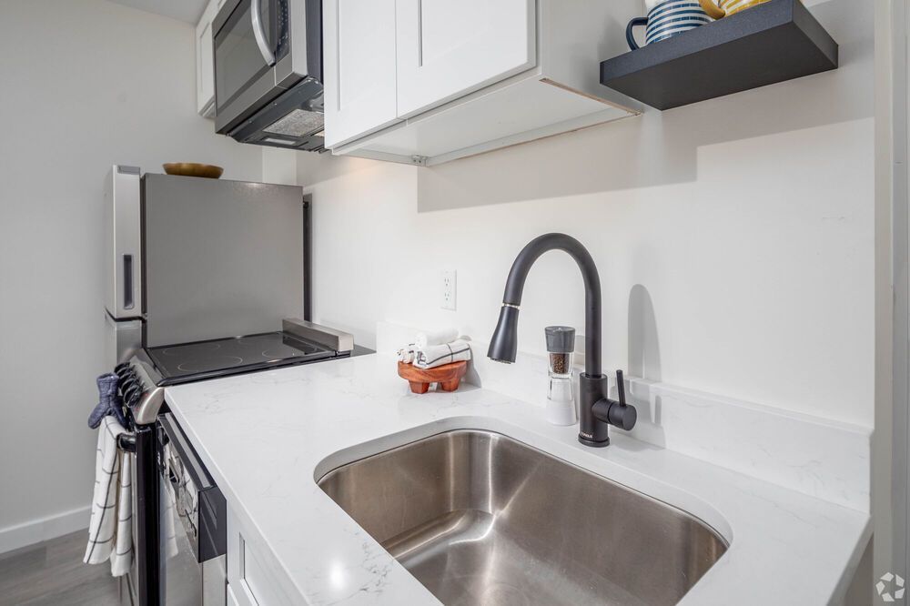 Hermitage Studios Studio Apartments in Hermitage, TN