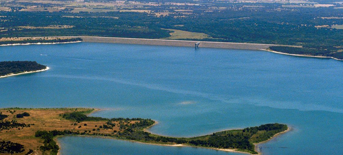 Stillhouse Hollow Lake kayaking near Temple TX