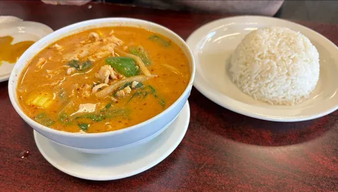 Mee Mees Thai Cuisine Pad Thai dish Temple TX