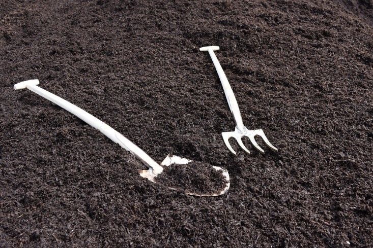 Fertil Mulch #1 — Redmond, WA — de Jong’s Avondale Bark & Topsoil