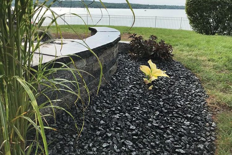 How to Identify a Reliable Black Granite Rock Supplier
