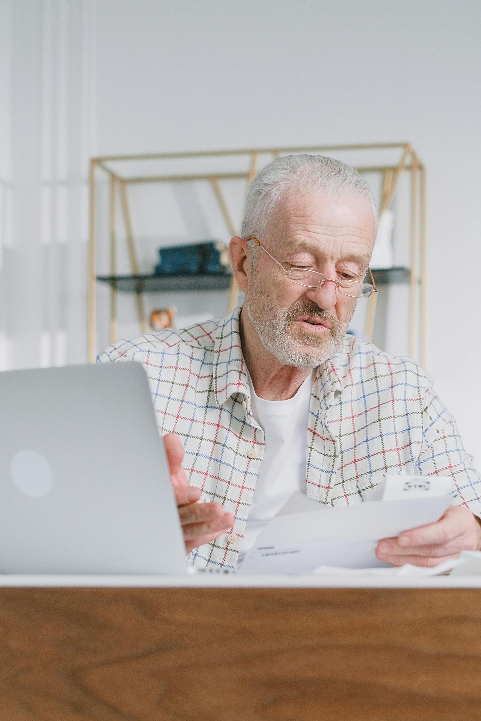 Person collecting evidence for personal injury claim