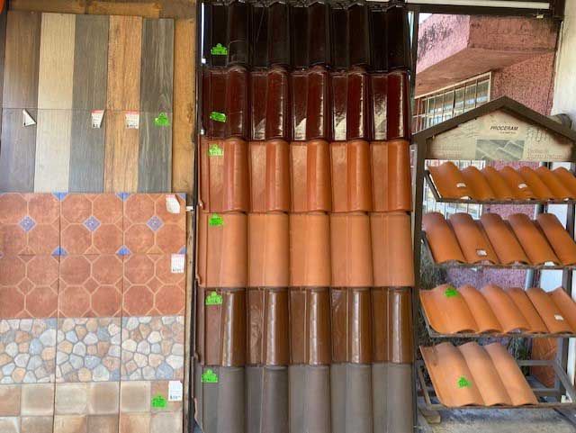 BODEGA DE RECUBRIMIENTOS PISOS Y AZULEJOS DE TEPIC.