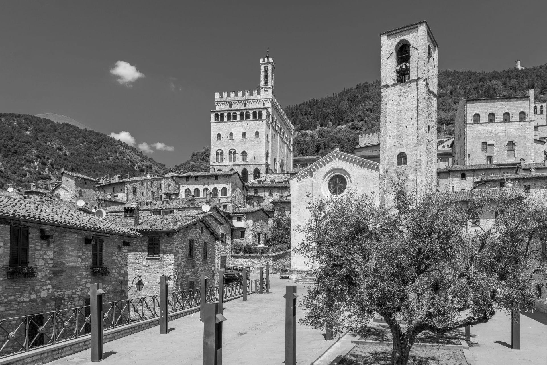 GUBBIO A COLORI