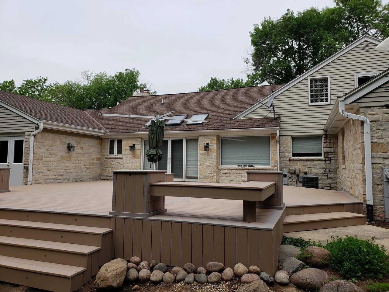 deck building company