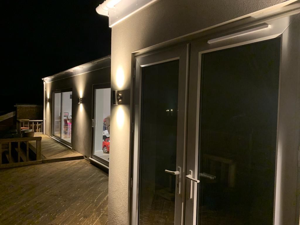 #lighting #lightingdesign #lighting #lightingtech #lightingcontrol #lightingsolutions #lightinginspiration #outdoorlighting #outdoorlightingtips #outdoorlightingideas #outdoorlightingdesign #outdoorlightingsystem #outdoorlightinginstallation #homeautomation #smarthome #smart