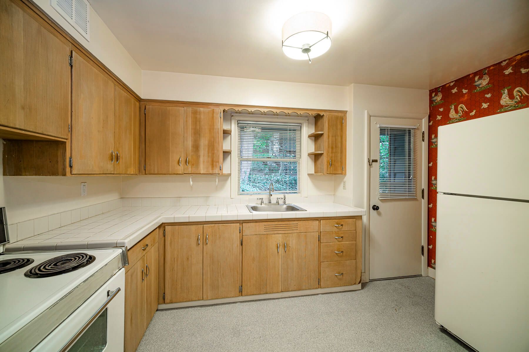 Terrace Manor - Image 8