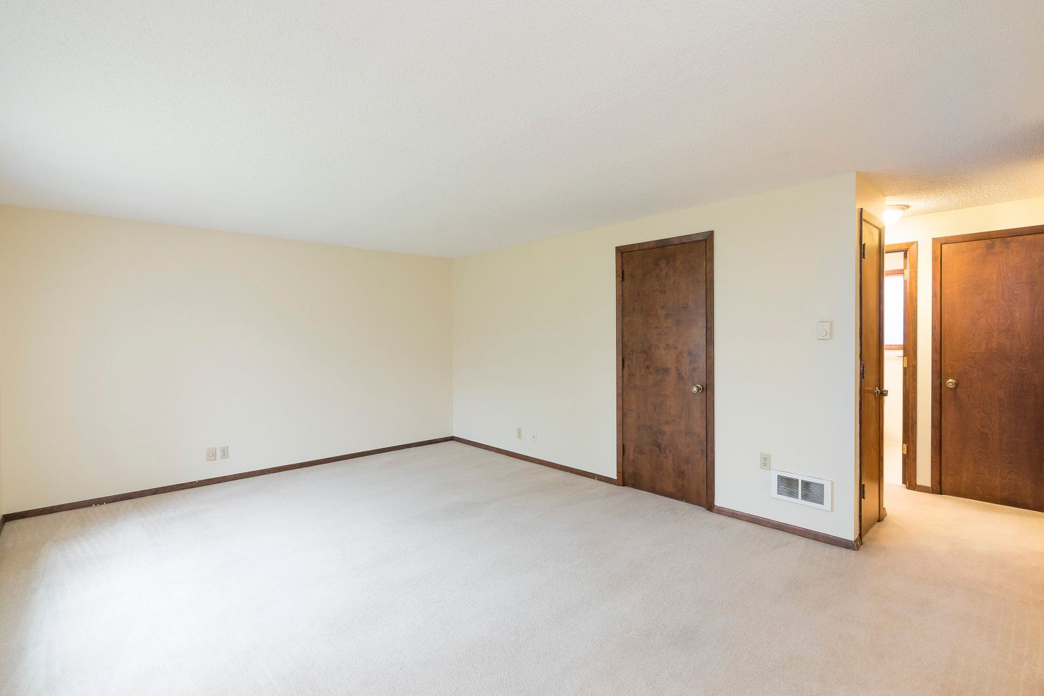 Shawn Oaks - Image 2