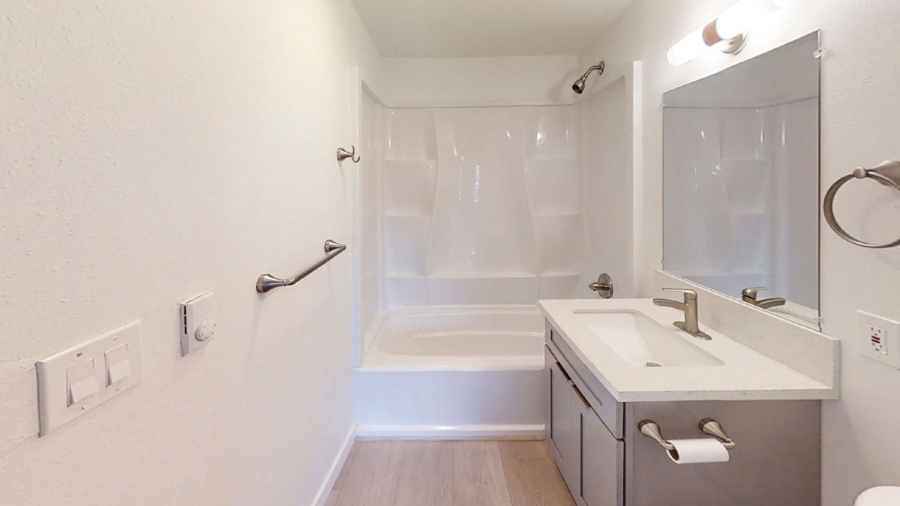 Phoebe Flats - Image 12