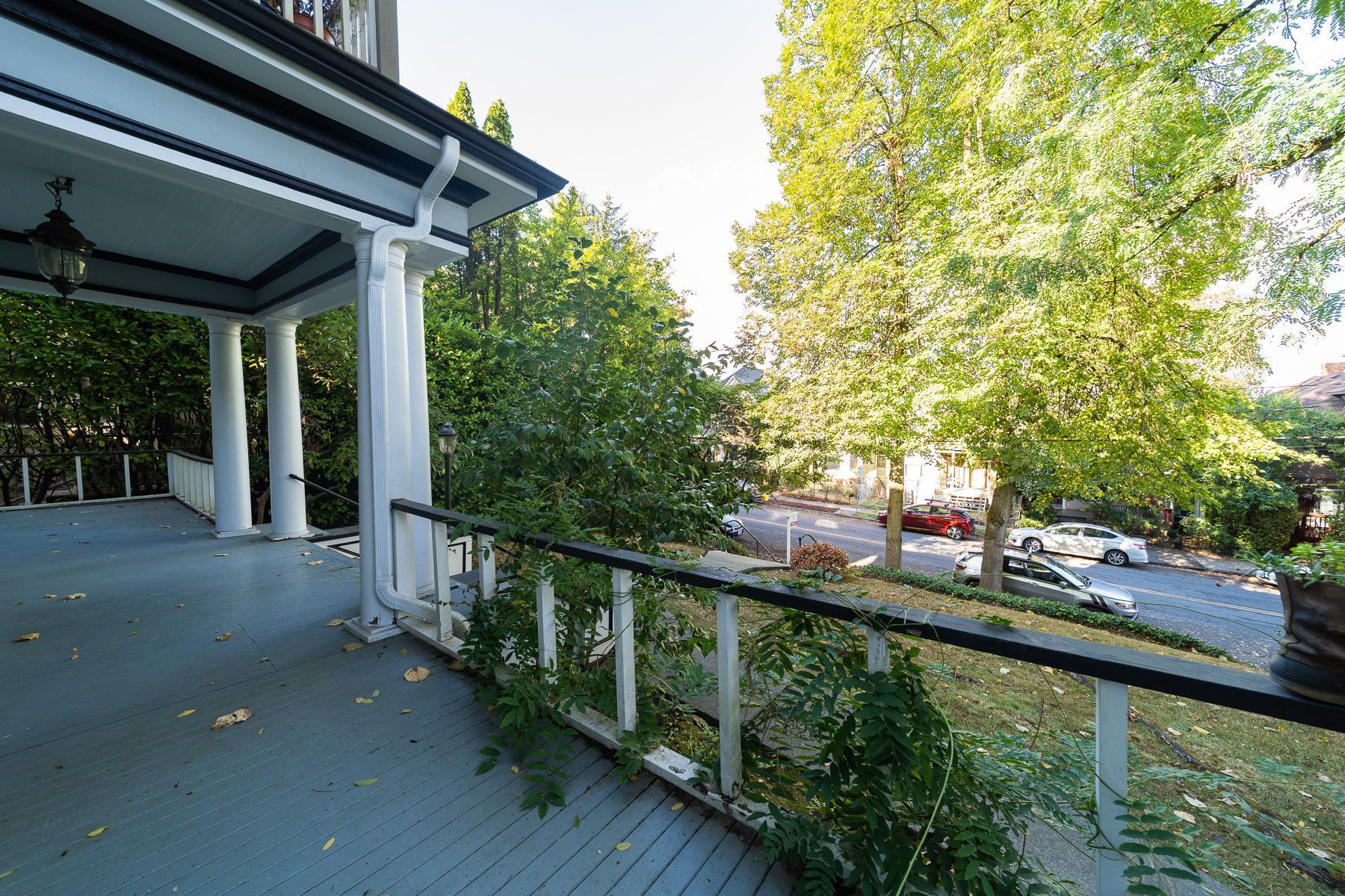 Sebastian Apartments - Image 2