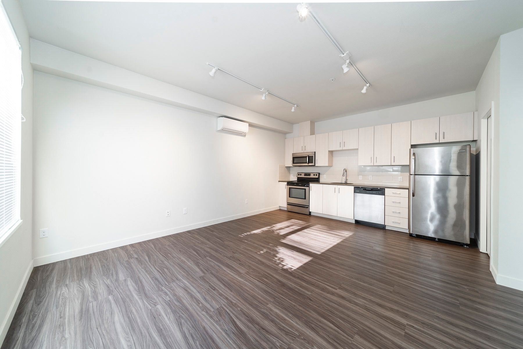 Adrianna Apartments - Image 3