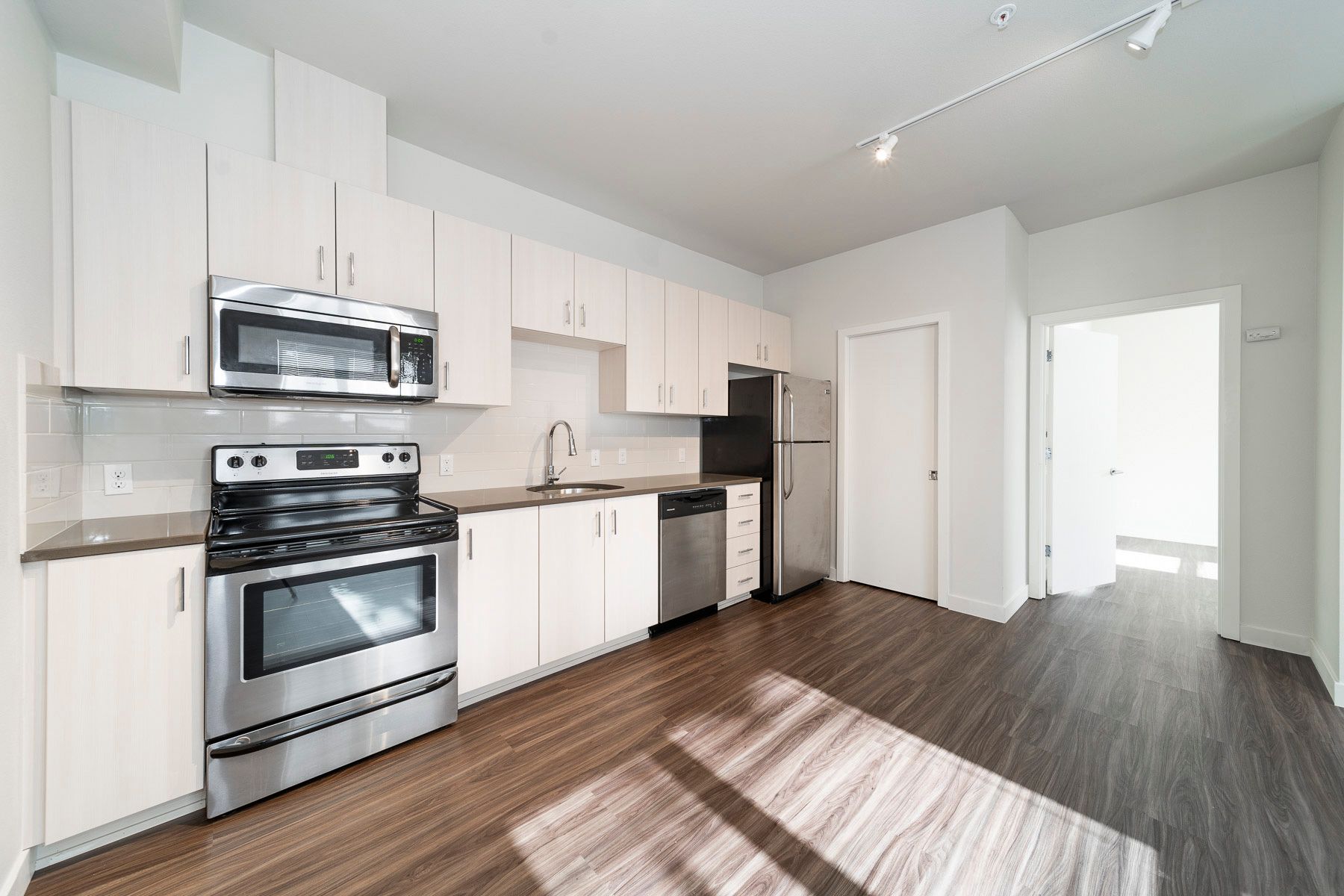 Adrianna Apartments - Image 5