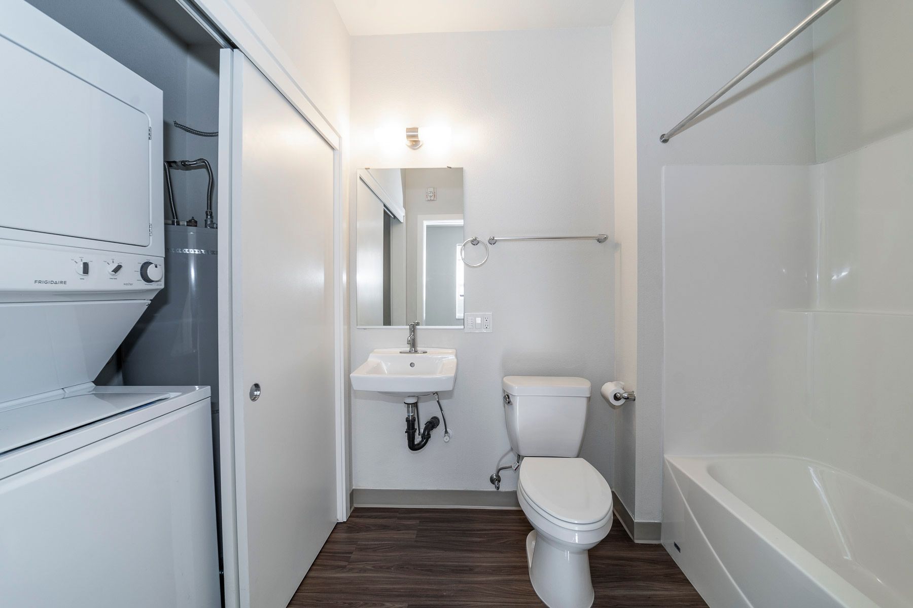 Adrianna Apartments - Image 9