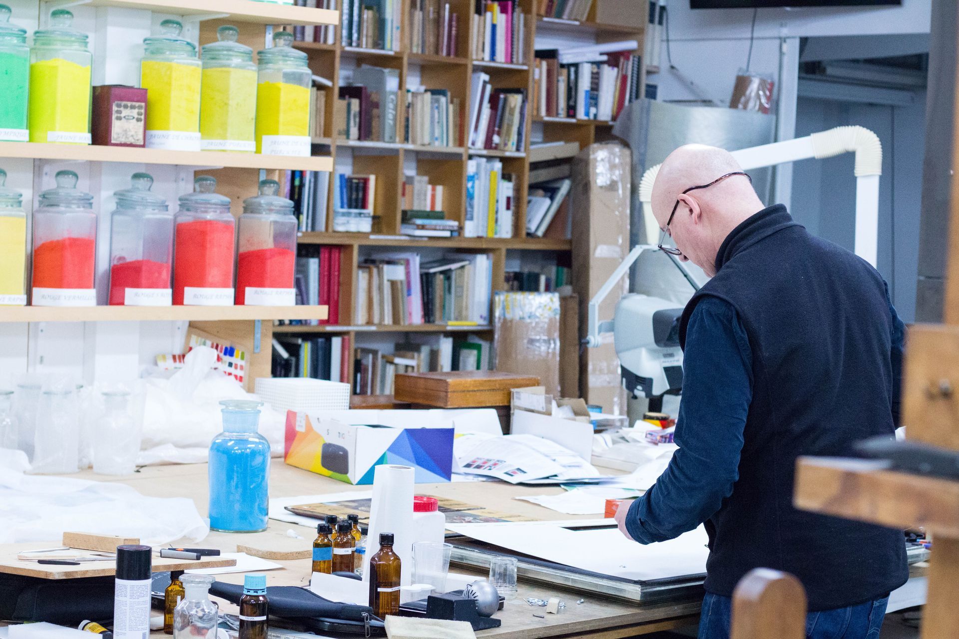 Transmission savoir-faire restauration art Genève