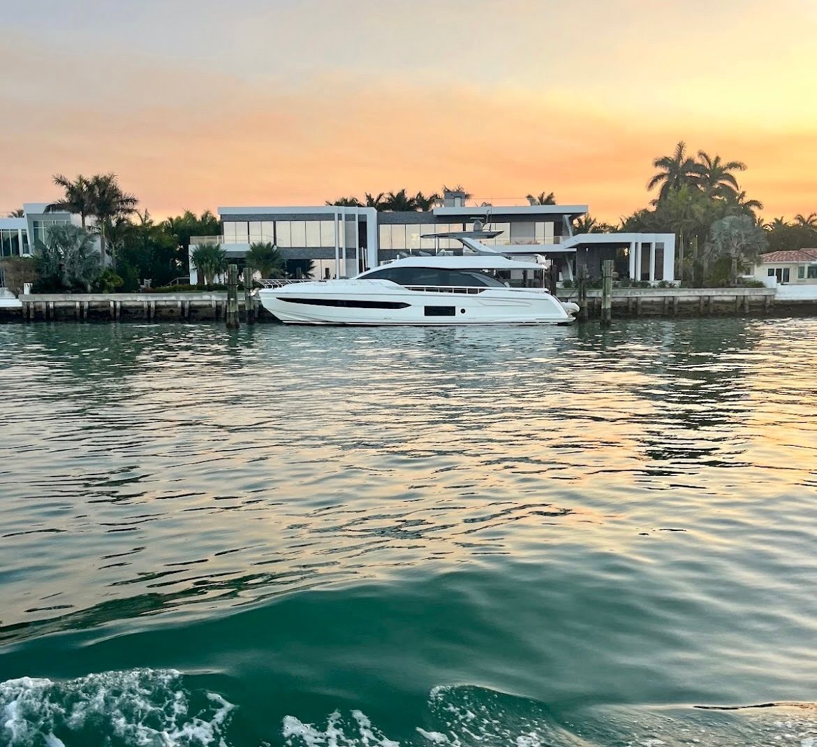 Celebrity in the Miami boat tour